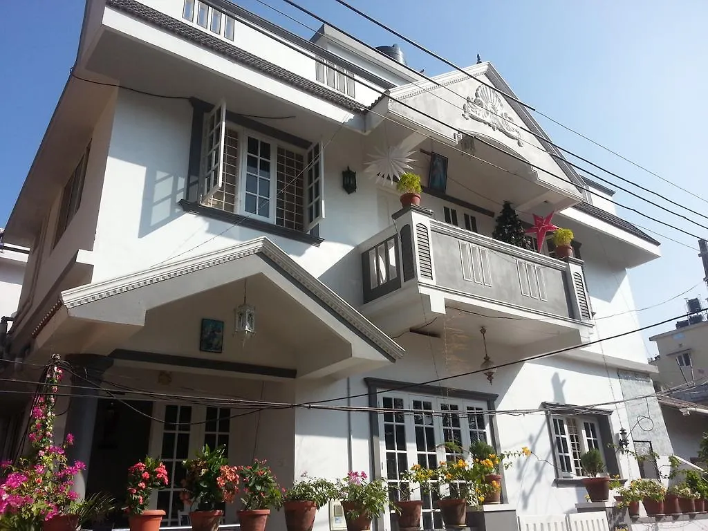Gloria Homestay Kochi